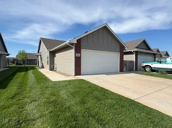 2701-2703 W 55th St N, Wichita, KS 67204