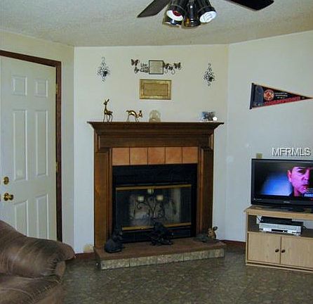 4th image of 44120 Lake Mack Dr