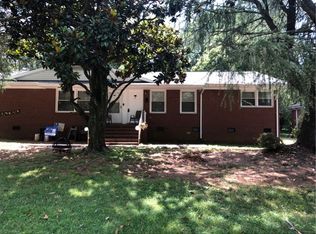 3812 Rosehaven Dr, Charlotte, NC 28205