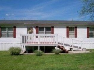 85 Stewart St, Clifton, WV 25260