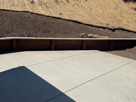3rd image of 1198 Josselyn Canyon Rd