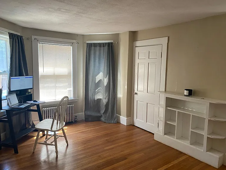 152 Kelton St — Photo 4