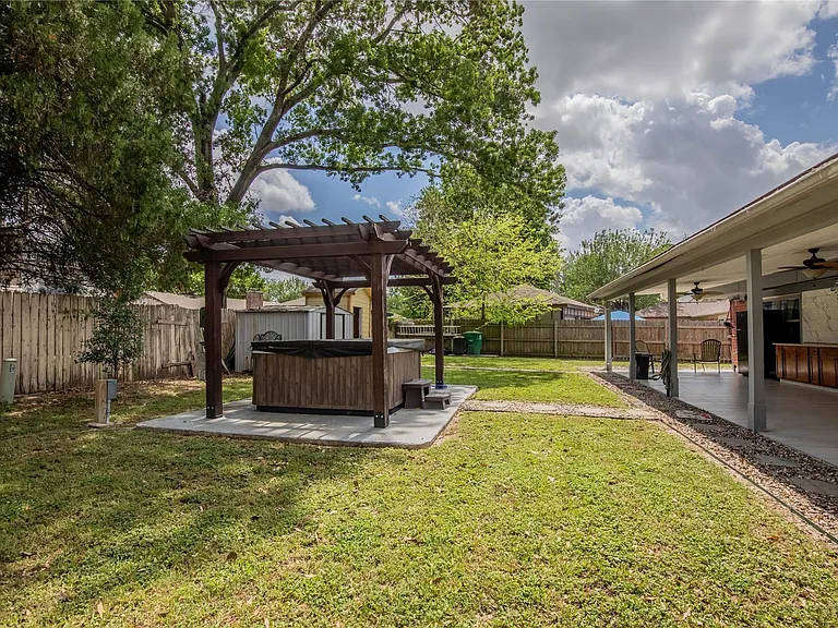 5611 Long Creek Ln — Photo 13