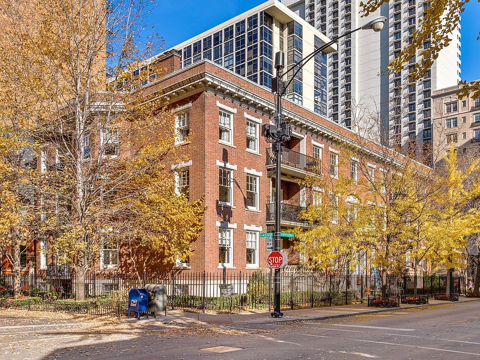1st image of 1205 N Astor St #Penthouse