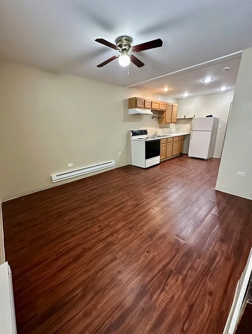 1 bed, 780 sqft, $1,150 — Photo 2