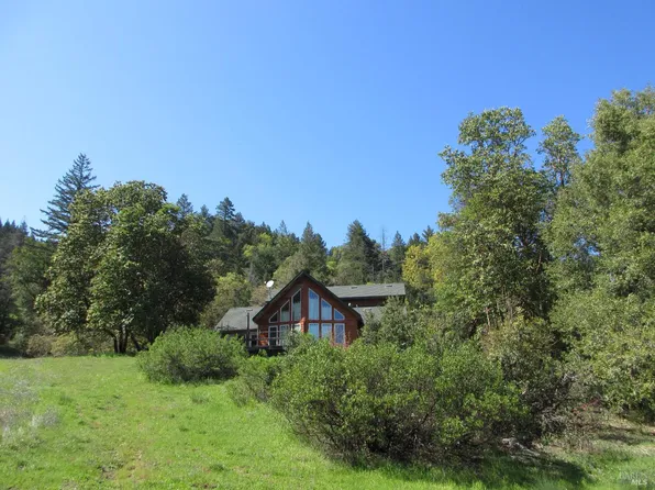 6865 Catblade Road, Laytonville, CA 95454