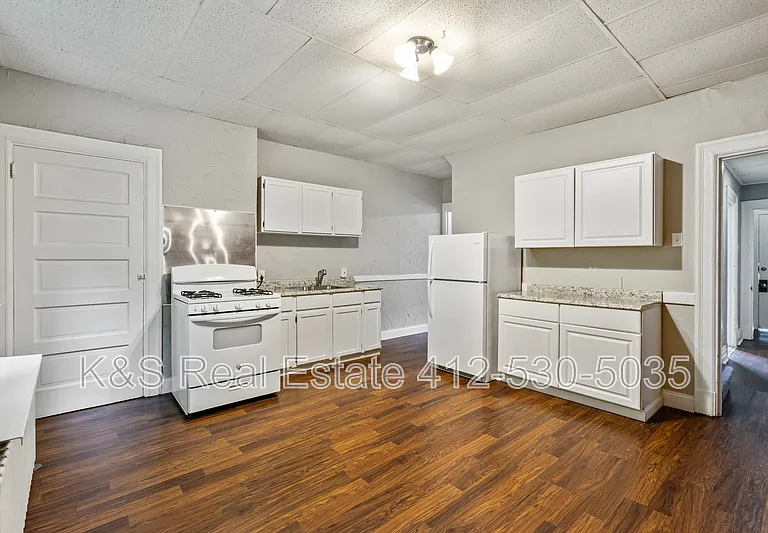3720-3726 Baytree St — Photo 6