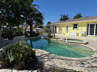 1600 N 28th Ct, Hollywood, FL 33020