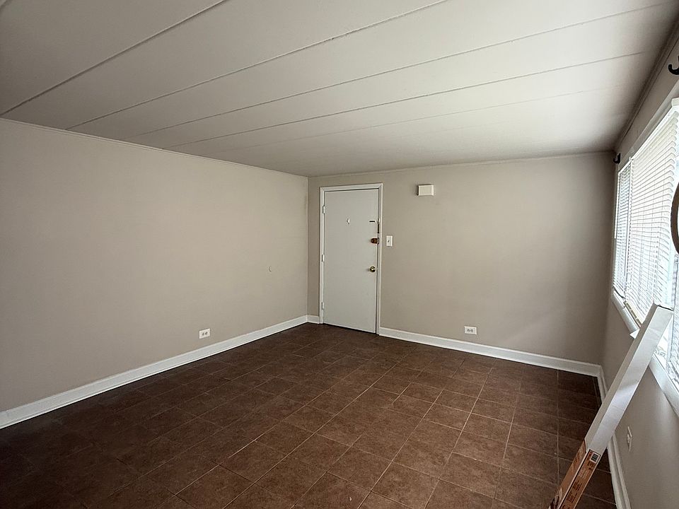 1st image of 9612 Ivanhoe Ave #8G
