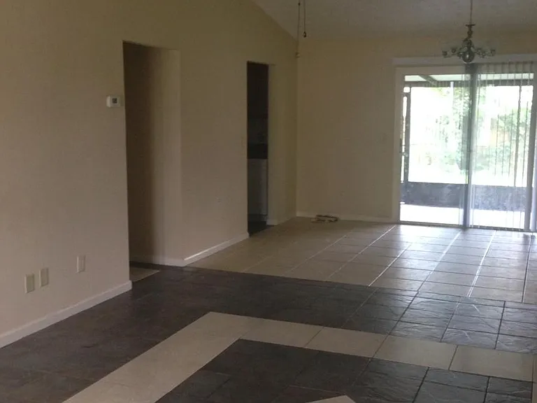 living/dining area