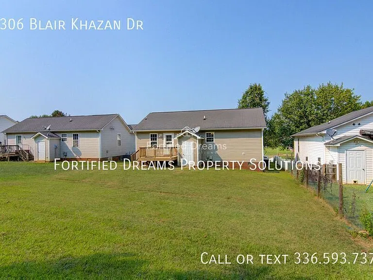 2306 Blair Khazan Dr — Photo 25
