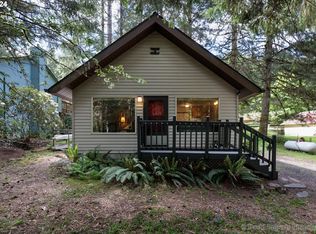 9956 Beach Dr, Clatskanie, OR 97016