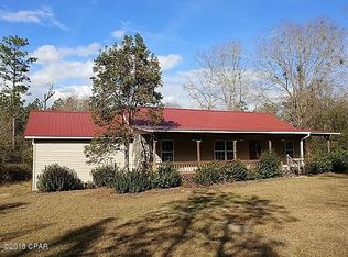 104 Deer Run W, Defuniak Springs, FL 32435