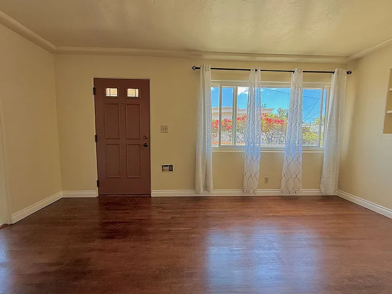 2687 Reynard Way — Photo 6