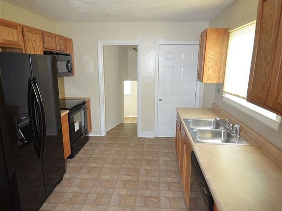 4th image of 340 Northwood Dr