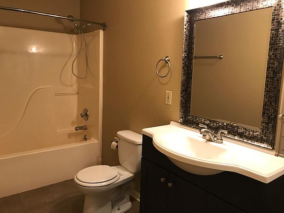 3rd image of 16461 Highway 104 N APT A