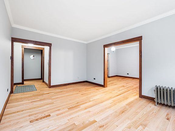 5th image of 241 Washington Blvd APT 2B