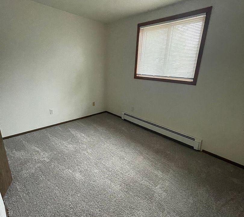 1st image of 3220 E Thayer Ave #7