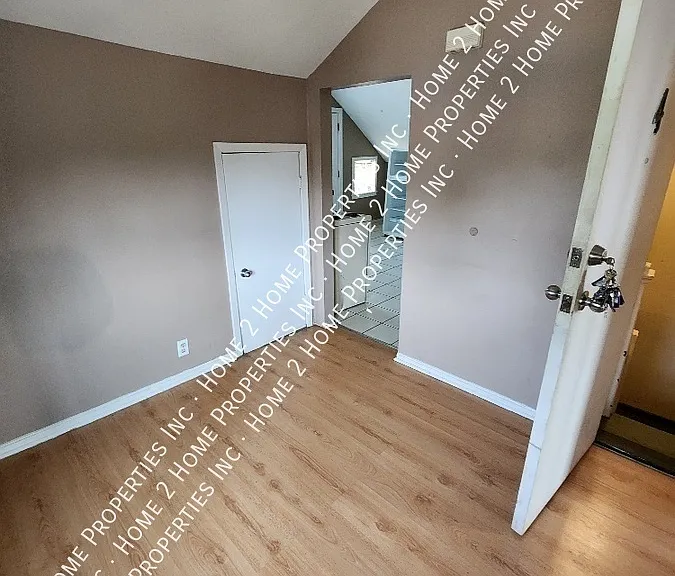 873 Assumption St #4 — Photo 7
