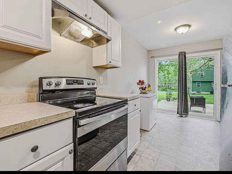 1 Waltham St — Photo 15