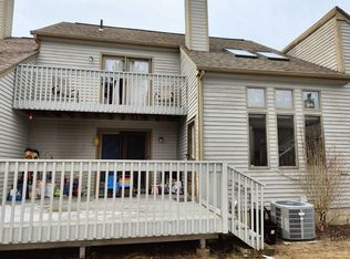 52 Elm Mdws, Enfield, CT 06082