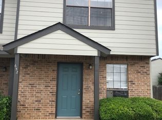 652 W Collins St, Denton, TX 76201