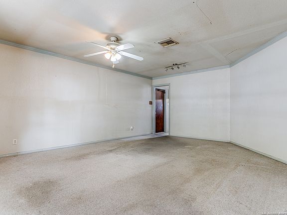 5th image of 8214 CAMPOBELLO DR