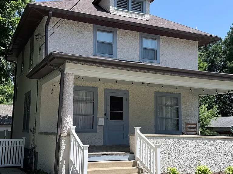 124 E Sunnyside Ave — Photo 2