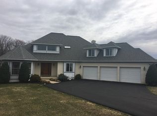 38057 Millstone Dr, Purcellville, VA 20132