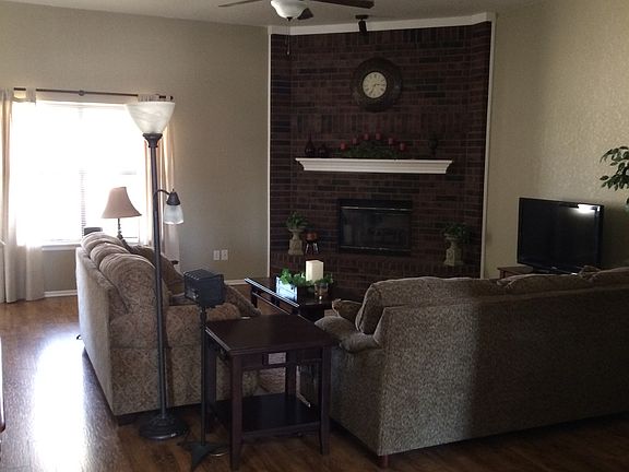 3rd image of 1409 Jami Dr