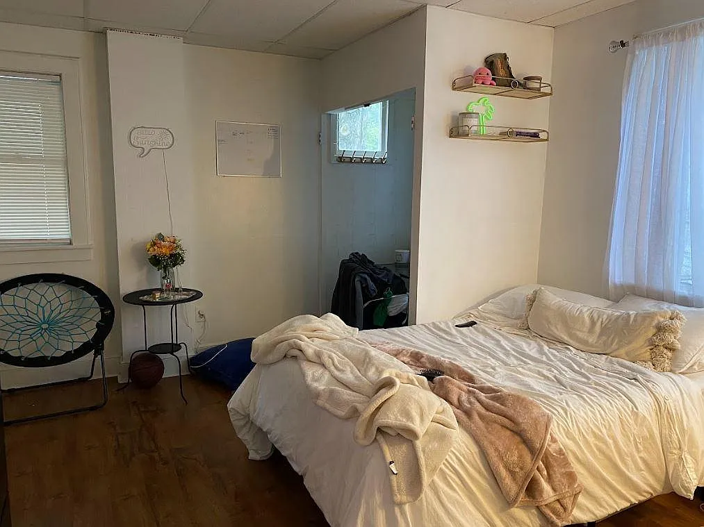 4 bed, 1702 sqft, $3,000 — Photo 4