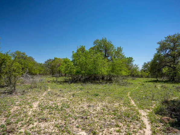 2707 County Road 770 LOT 11, Natalia, TX 78059