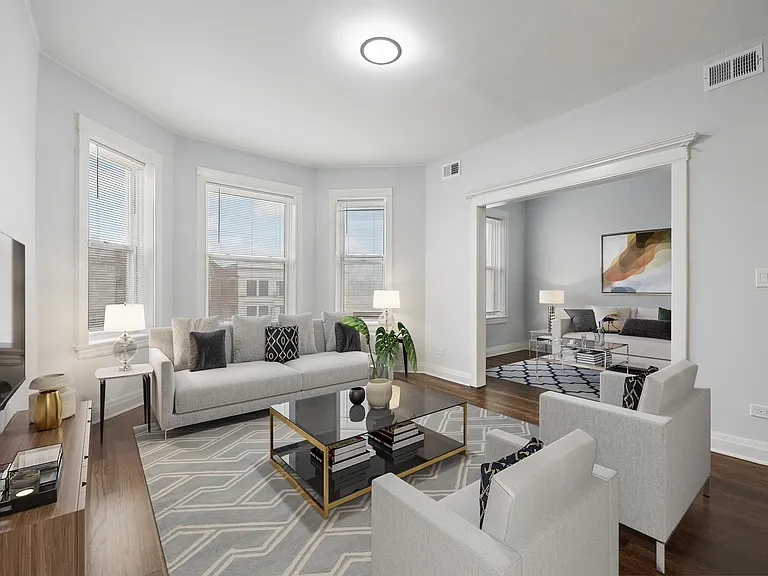5439 S Indiana Ave #2 — Photo 4