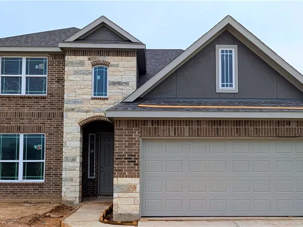 2521 Bramber Dr, College Station, TX 77845