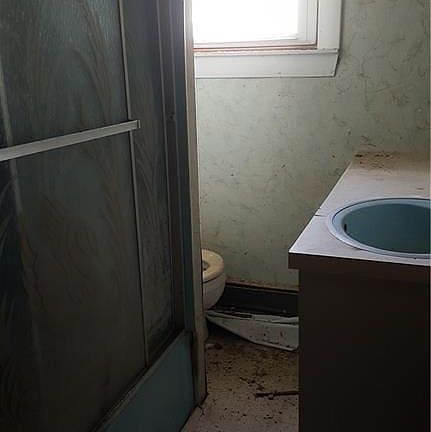 5th image of 94 Englewood Ave