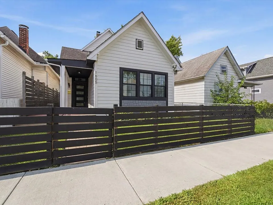 1605 English Ave