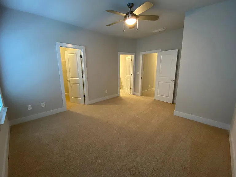 3779 Oxford Cir — Photo 11