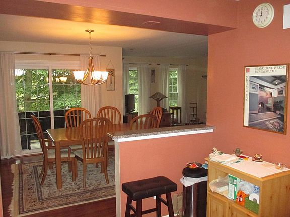 5th image of 1104 Weatherstone Dr