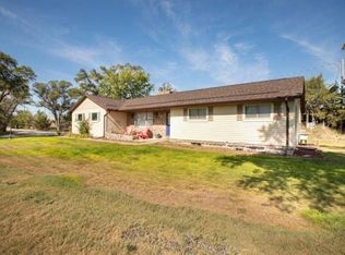 2005 W J St, McCook, NE 69001