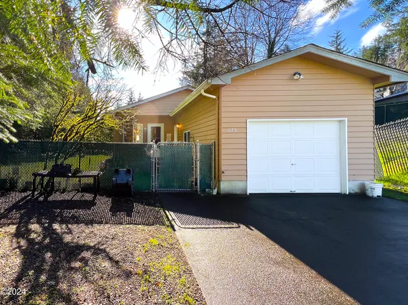 675 SE East Slope Rd, Toledo, OR 97391