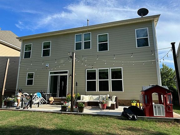 2nd image of 3000 Fallondale Rd