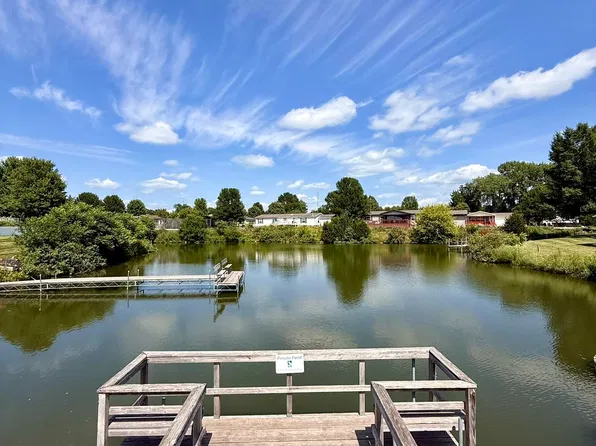 163 Lakeview Dr, Arnolds Park, IA 51331