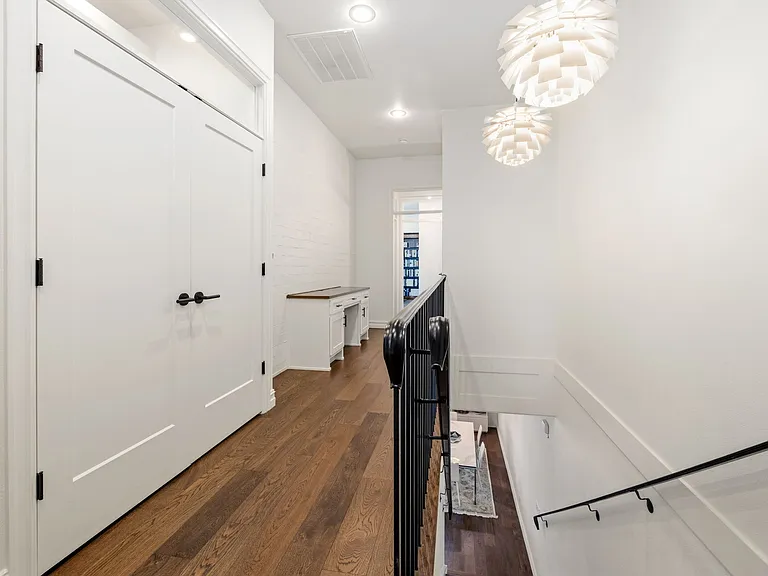 517 SE 6th St — Photo 18