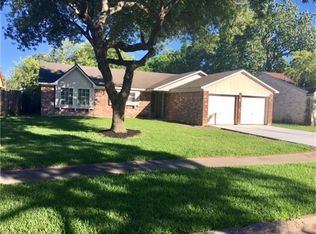 10615 Huntington Estates Dr, Houston, TX 77099