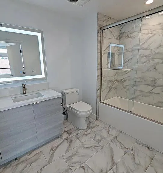 338 N Mariposa Ave — Photo 24
