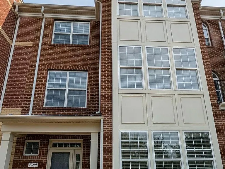 19410 Front St — Photo 22