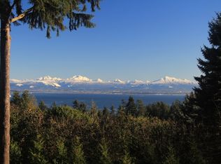 6299 Hinman Dr, Clinton, WA 98236