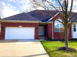 3592 Galaxy Blvd, Sterling Heights, MI