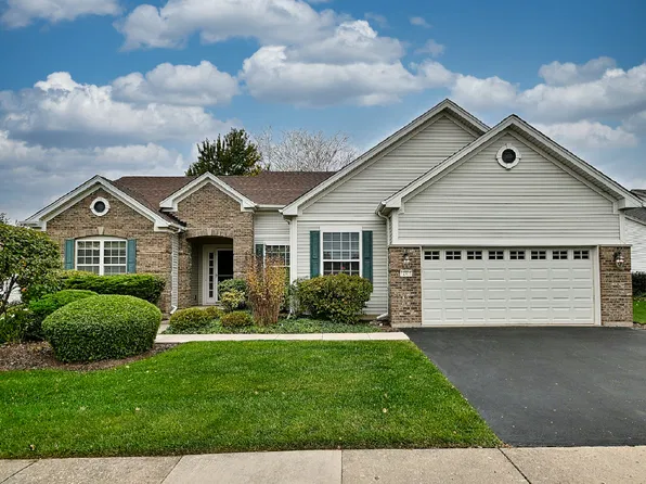 12411 Cold Springs Dr, Huntley, IL 60142
