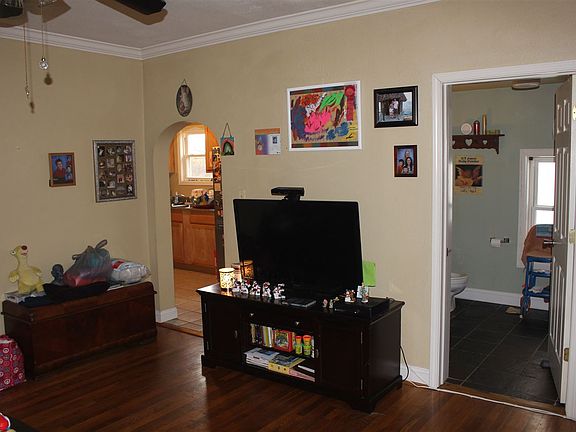 5th image of 9069 Heritage Ct